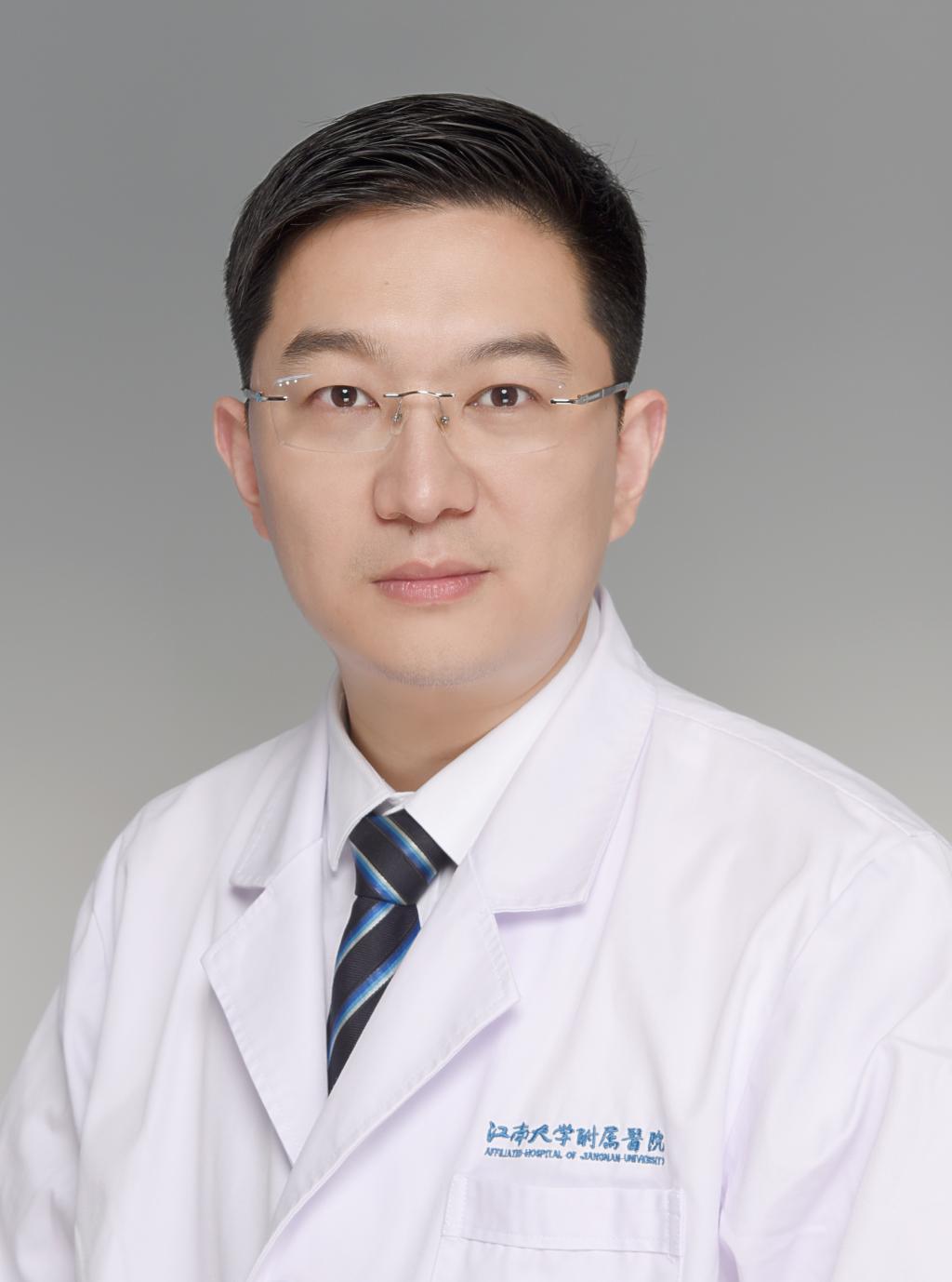 金成副主任医师