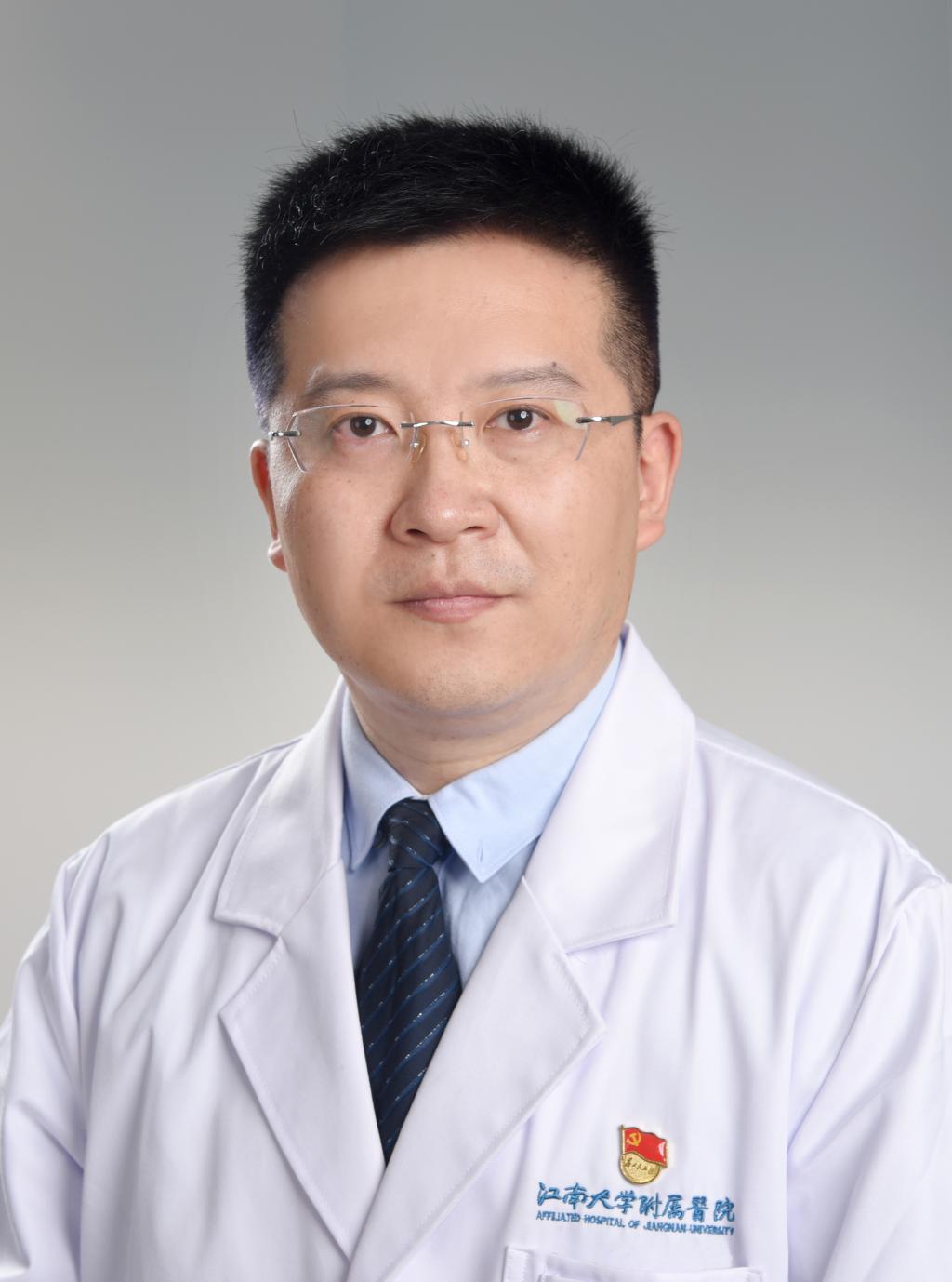 成岗副主任医师