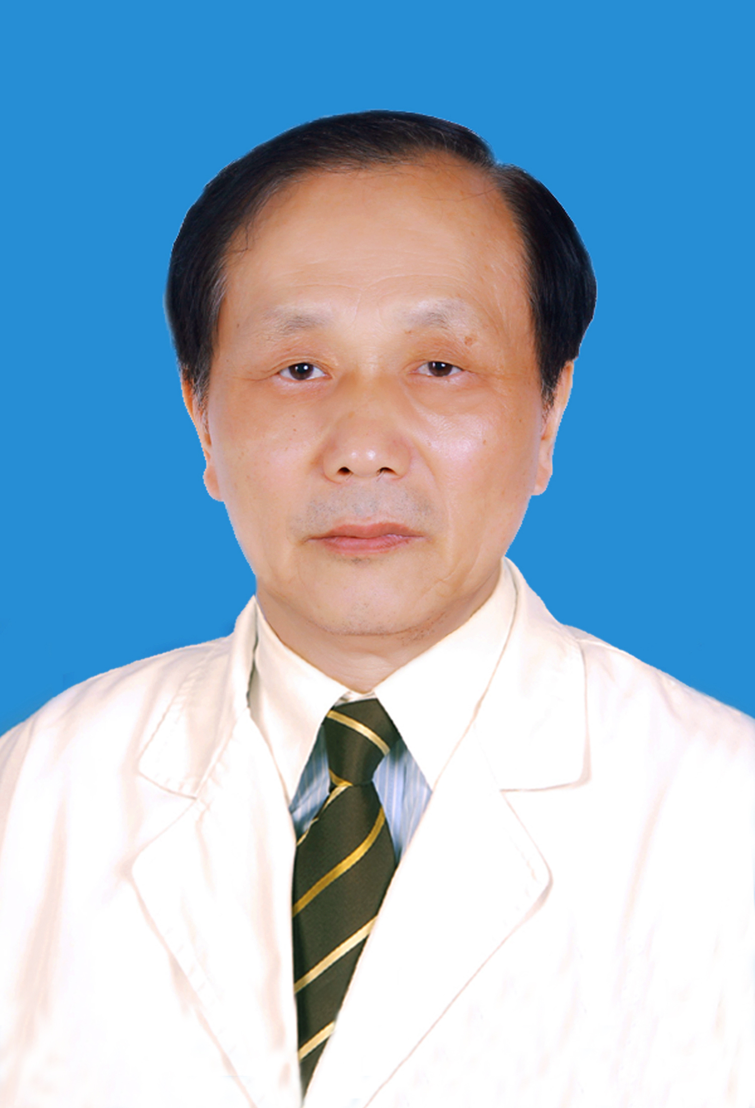 顾植山&nbsp;主任中医师世界中医药学会联合会五运六气专业委员会会长、龙砂医学代表性传承人、无锡市龙砂医学流派研究院荣誉院长