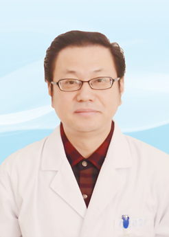 谈笑皮肤科主任医师