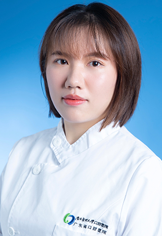 尹罗屏                住院医师...