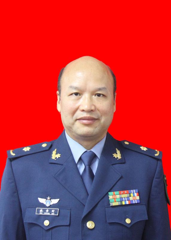 施章时 肛肠科副主任医师