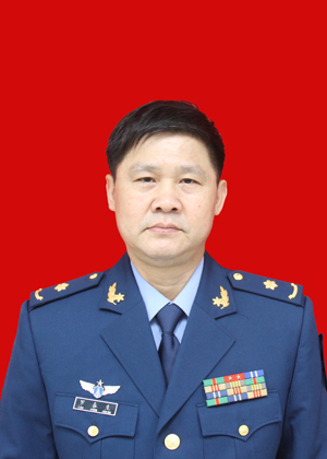 罗春生 胸外科主任医师 医学学士