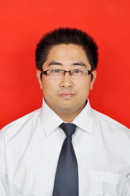 卫坚副主任医师