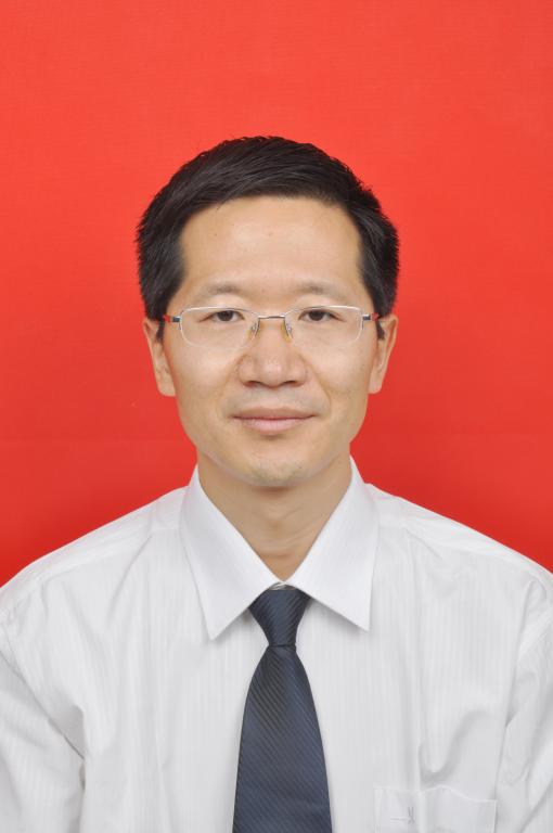 屈峥嵘主任医师