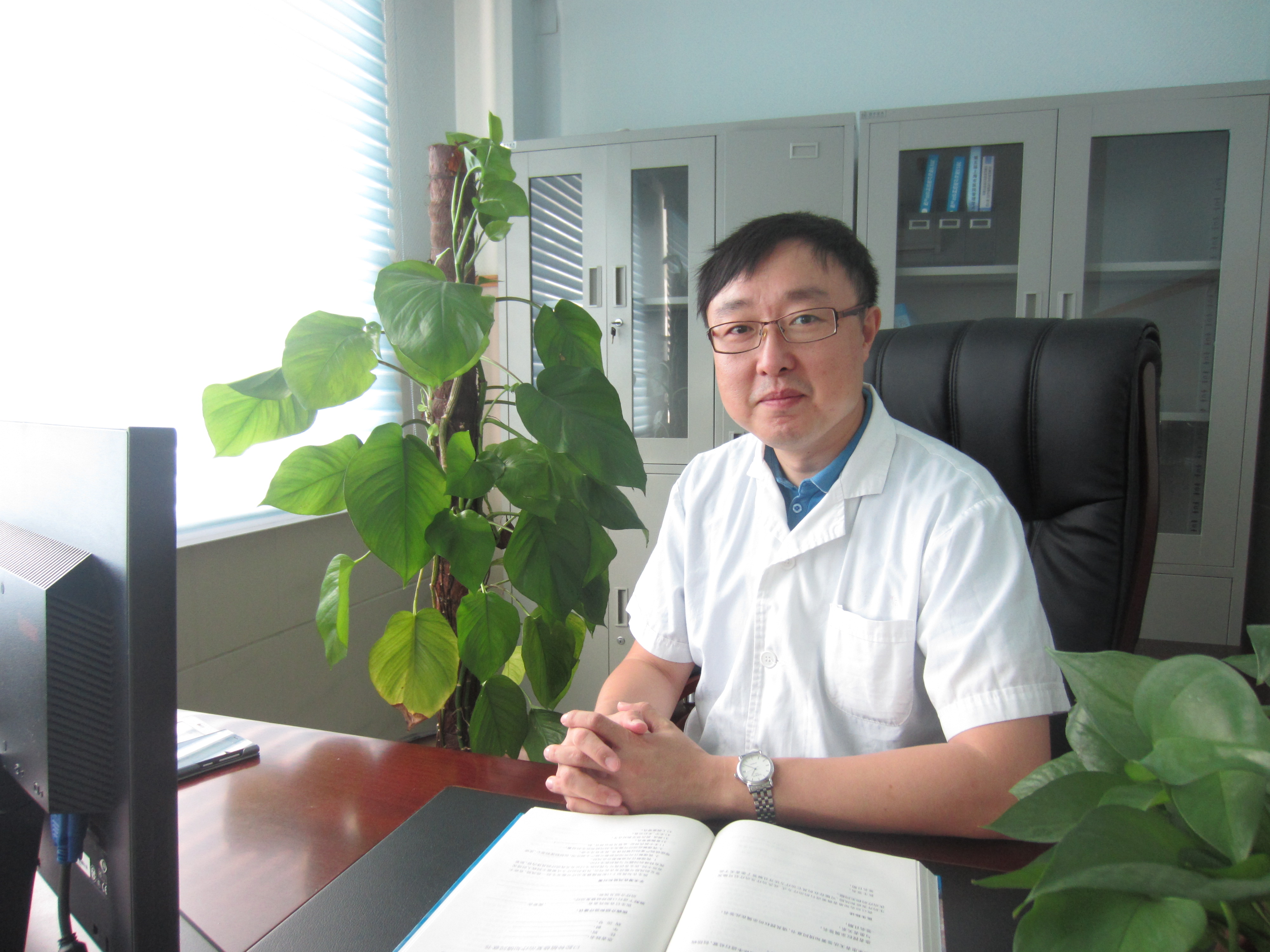 李镇